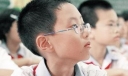 学生要从小保护视力