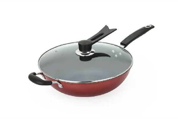 不粘锅掉涂层还能用吗 不粘锅涂层脱落有毒吗 不粘锅掉涂层还能用吗 不粘锅涂层脱落有毒吗