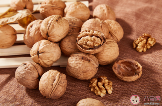 从小吃核桃能让娃更聪明吗 怎么给宝宝吃核桃 从小吃核桃能让娃更聪明吗 怎么给宝宝吃核桃