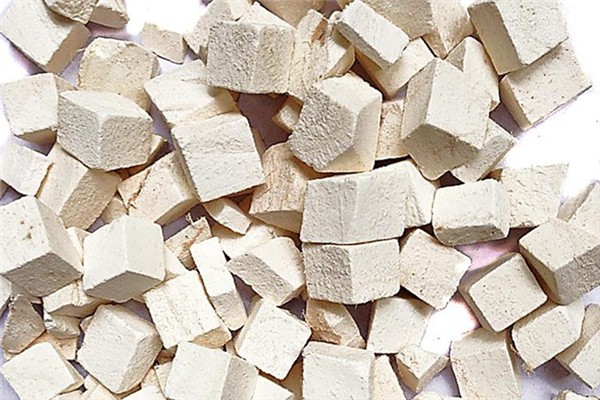 葛根泡水喝有什么作用和功效 葛根泡水一次多少克 葛根泡水喝有什么作用和功效 葛根泡水一次多少克