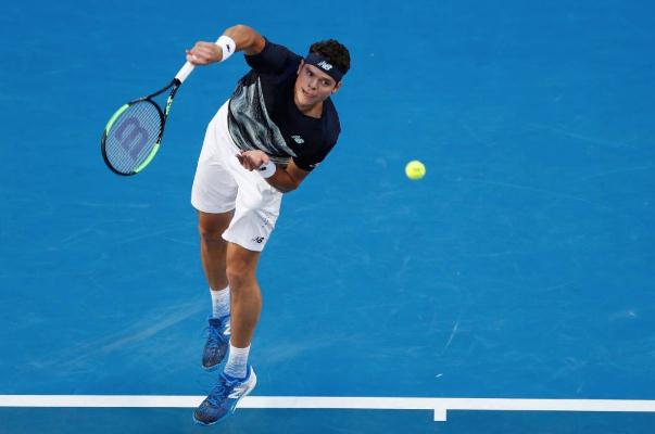 打网球要穿什么鞋 打网球要学多久 打网球要穿什么鞋 打网球要学多久