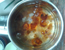 糖水怎么做 家常木瓜桃胶皂角米糖水简单做法2