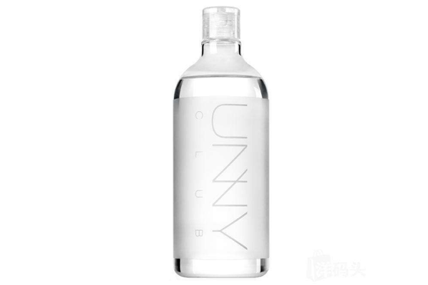 卸妆水是什么成分 卸妆水的主要作用是什么 卸妆水是什么成分 卸妆水的主要作用是什么