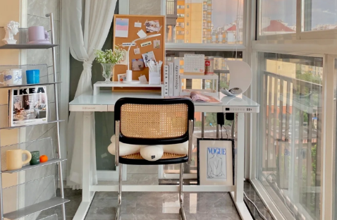 电脑桌放阳台会晒坏吗1