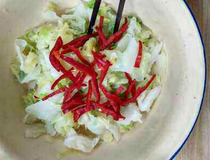 家常包菜的做法 家常手撕包菜简单做法介绍3