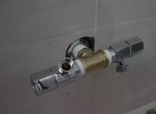 马桶安装 这样的马桶安装方法不会有异味