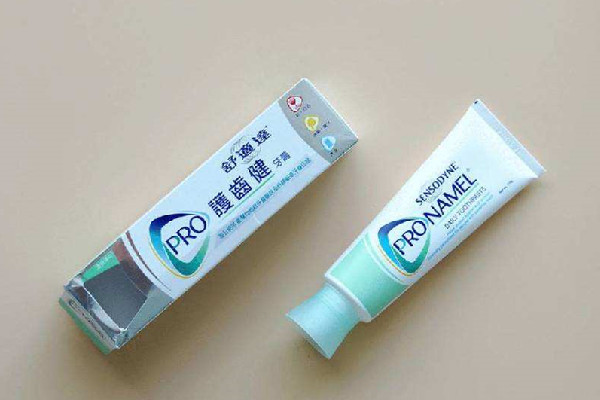 舒适达牙膏可以长期使用吗 舒适达牙膏一次挤多少 舒适达牙膏可以长期使用吗 舒适达牙膏一次挤多少