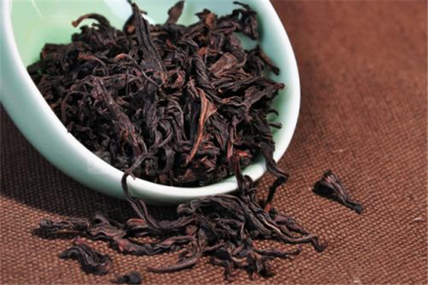 大红袍一次放多少茶叶 大红袍可以泡几泡 大红袍一次放多少茶叶 大红袍可以泡几泡