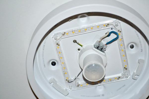 灯管安装 吸顶灯灯管安装具体步骤,吸顶灯灯管安装注意事项