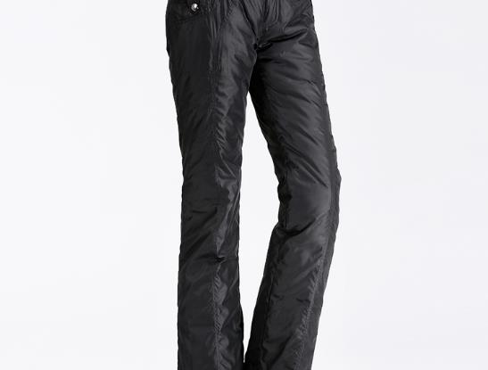 羽绒裤有浮毛是不是质量不行?冬天穿羽绒裤里面还要穿秋裤吗