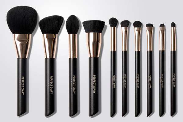 化妆刷怎么看好坏 化妆刷需要防尘吗 化妆刷怎么看好坏 化妆刷需要防尘吗