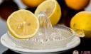 吃柠檬补Vc靠谱吗 怎么样吃柠檬更加的科学