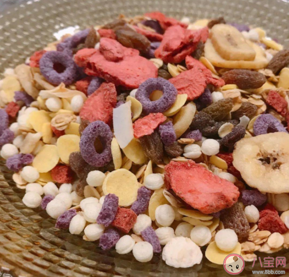 水果干适合减肥期间吃吗 如何选择水果干 水果干适合减肥期间吃吗 如何选择水果干