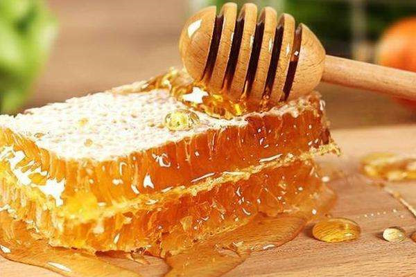 蜂蜜可以止咳化痰吗 蜂蜜止咳怎么服用 蜂蜜可以止咳化痰吗 蜂蜜止咳怎么服用