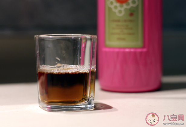 漱口水能长期使用吗 用完漱口水后需要用清水再漱口吗 漱口水能长期使用吗 用完漱口水后需要用清水再漱口吗