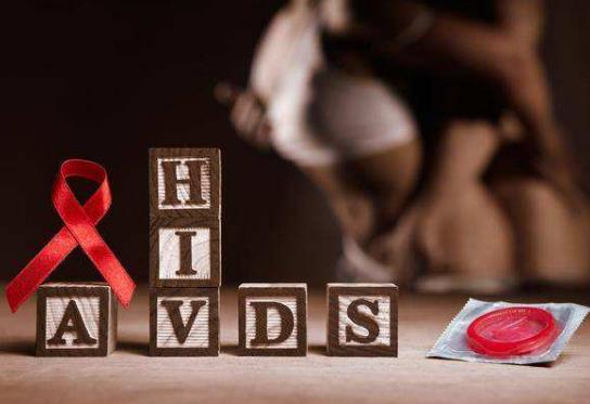 什么样的红点是艾滋病?艾滋病一开始的皮肤是怎样的图片