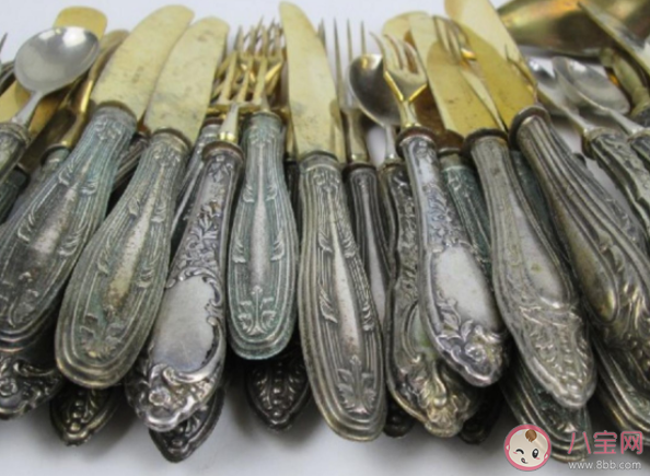 银质碗筷发黑会影响健康吗 使用银餐具安全吗 银质碗筷发黑会影响健康吗 使用银餐具安全吗