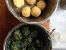 菜饼子正宗做法 青菜饼子怎么做2