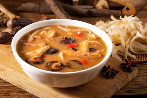 胡辣汤的宜忌人群是哪些 喝胡辣汤拉肚子怎么回事 胡辣汤的宜忌人群是哪些 喝胡辣汤拉肚子怎么回事