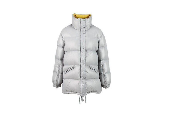 羽绒服洗了一坨一坨的怎么弄 羽绒服怎么清洗最好 羽绒服洗了一坨一坨的怎么弄 羽绒服怎么清洗最好