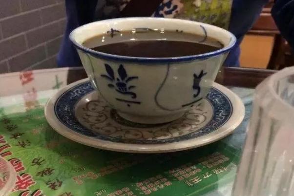 凉茶可以和牛奶一起喝吗 凉茶可以和感冒药一起吃吗 凉茶可以和牛奶一起喝吗 凉茶可以和感冒药一起吃吗