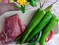辣炒猪肉做法图解 8步教你做辣炒猪肉1