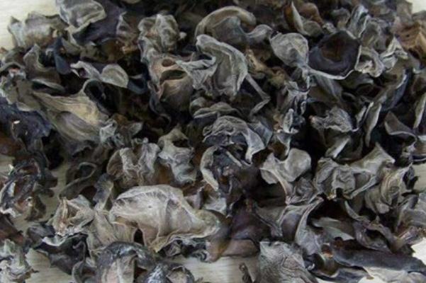 黑木耳有酸味能吃吗 黑木耳有酸味是怎么回事 黑木耳有酸味能吃吗 黑木耳有酸味是怎么回事