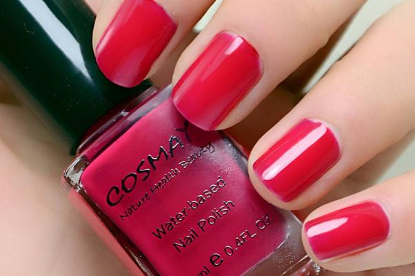 水性指甲油要涂底油吗 水性指甲油伤害大吗 水性指甲油要涂底油吗 水性指甲油伤害大吗