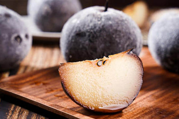 冻梨是软的还是硬的 冻梨糖分高吗 冻梨是软的还是硬的 冻梨糖分高吗