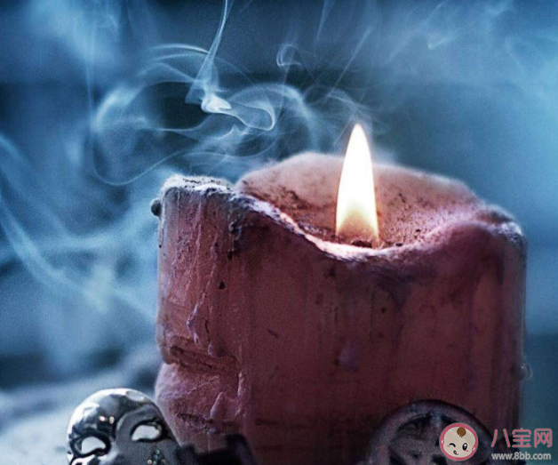 古代蜡烛是用什么材料做的 灯与烛的区别是什么 古代蜡烛是用什么材料做的 灯与烛的区别是什么