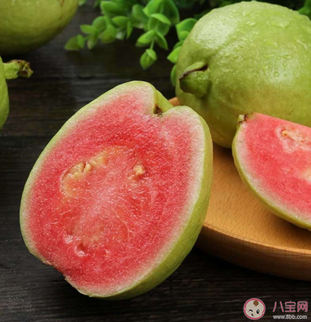 红心芭乐要放软了才能吃吗 红心芭乐是热性还是凉性的 红心芭乐要放软了才能吃吗 红心芭乐是热性还是凉性的