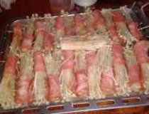 熏肉怎么做好吃 用熏肉做肉卷的方法5