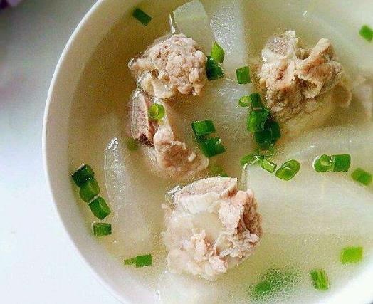 排骨汤放冰箱能放几天?排骨汤的正确保存方法