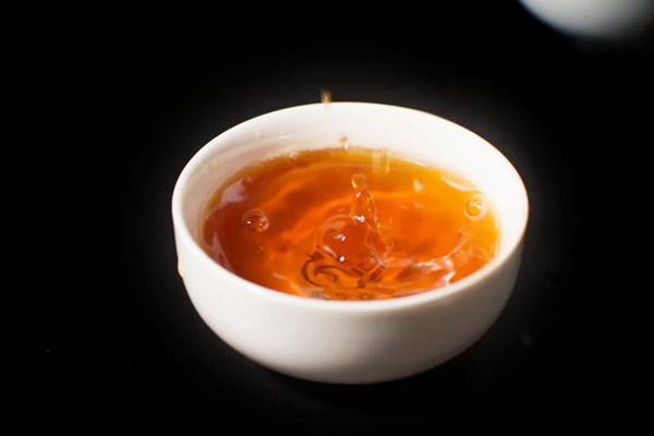 红茶泡好了可以放多久 红茶怎么泡才正确 红茶泡好了可以放多久 红茶怎么泡才正确