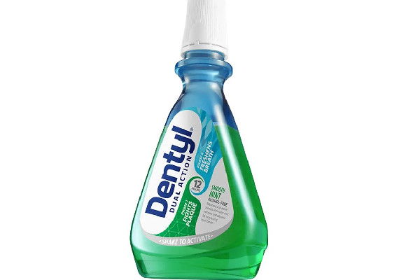 漱口水含酒精好还是不含酒精好 漱口水买什么样的好 漱口水含酒精好还是不含酒精好 漱口水买什么样的好