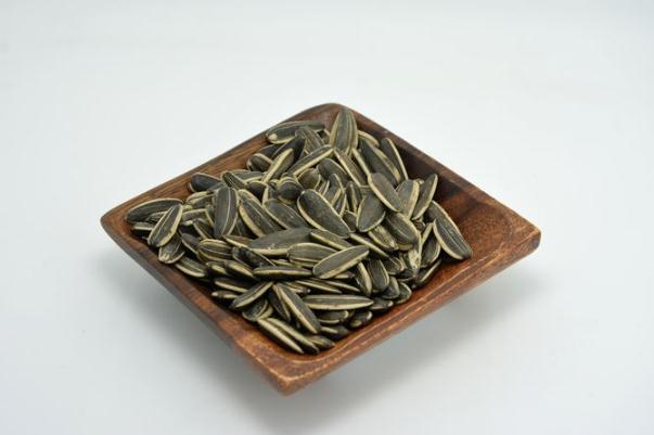 葵瓜子吃多了好不好 葵瓜子会胖吗 葵瓜子吃多了好不好 葵瓜子会胖吗