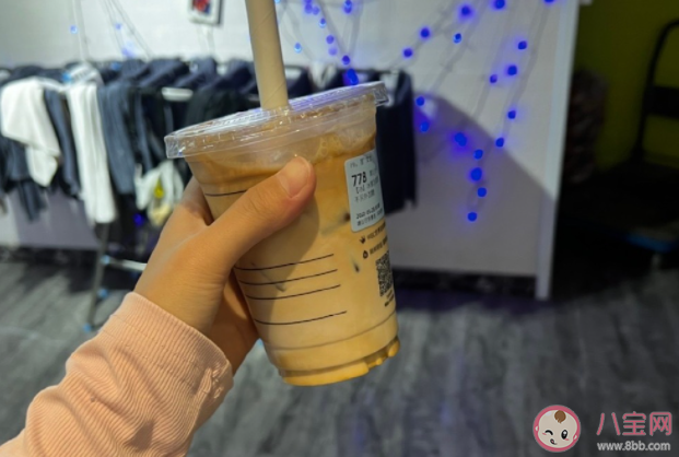 奶茶喝多了会给你的身体带来什么 喝奶茶都有哪些害处 奶茶喝多了会给你的身体带来什么 喝奶茶都有哪些害处