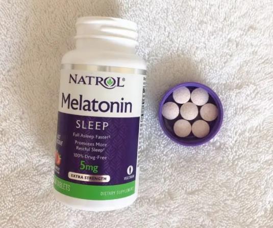 褪黑素片的副作用与禁忌有哪些?褪黑素和安眠药哪个副作用小