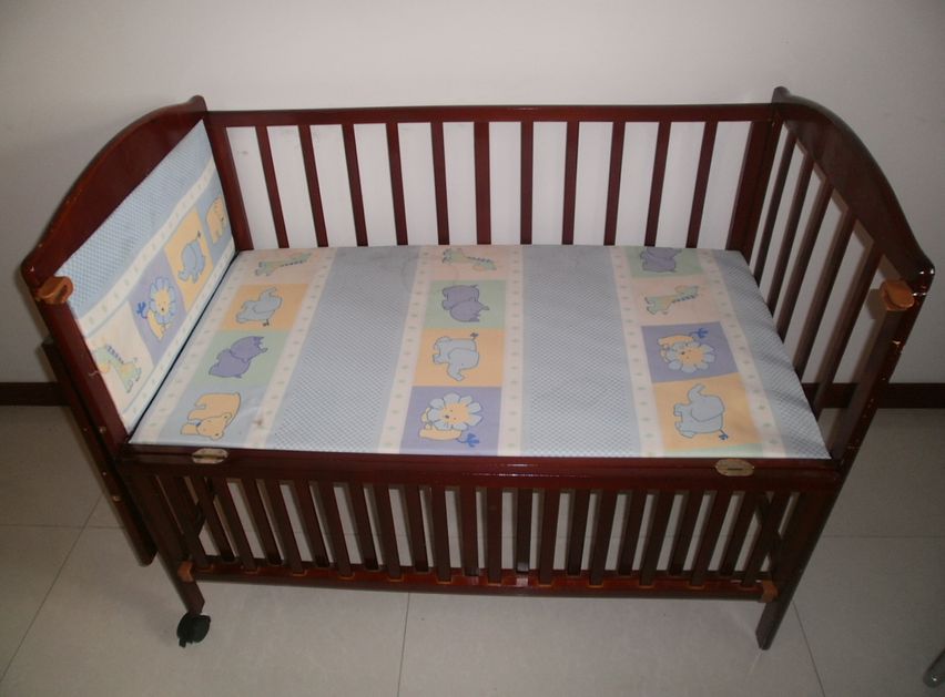 婴儿床安装 婴儿床安装组装步骤