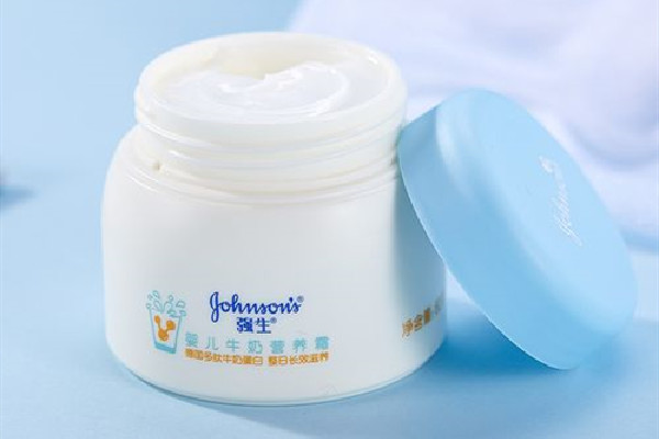 强生婴儿润肤霜安全吗 强生婴儿润肤霜怎么样 强生婴儿润肤霜安全吗 强生婴儿润肤霜怎么样