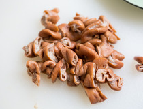 肥肠炖豆腐 新手也能做好肥肠炖豆腐2