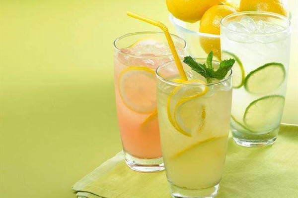 柠檬茶为什么会苦 柠檬茶苦怎么补救 柠檬茶为什么会苦 柠檬茶苦怎么补救