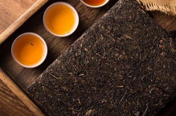 黑茶是发酵的茶吗 黑茶是全发酵还是半发酵 黑茶是发酵的茶吗 黑茶是全发酵还是半发酵