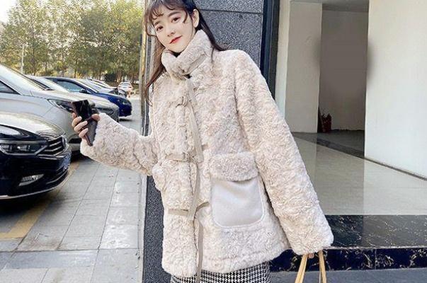 羊羔毛发黄怎么洗白 羊羔毛是什么材料 羊羔毛发黄怎么洗白 羊羔毛是什么材料