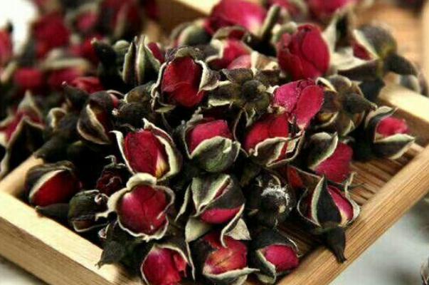 玫瑰茶对胃有没有什么伤害 玫瑰茶对女性有什么好处 玫瑰茶对胃有没有什么伤害 玫瑰茶对女性有什么好处