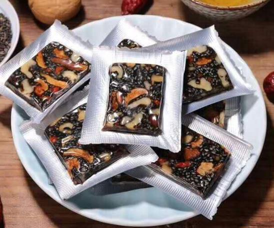 阿胶糕不拉丝是不好吗?阿胶糕颜色越黑越好吗