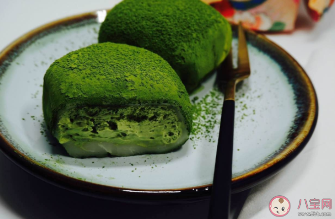 抹茶是绿茶磨出来的粉末吗 抹茶和绿茶粉有什么区别 抹茶是绿茶磨出来的粉末吗 抹茶和绿茶粉有什么区别