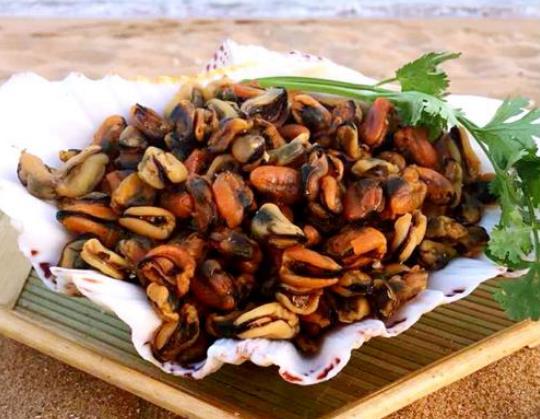 淡菜干中间一坨黑色的能吃吗?淡菜干怎么一泡就碎了