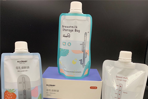 储奶袋一次装多少毫升合适 储奶袋一次喝不完怎么办 储奶袋一次装多少毫升合适 储奶袋一次喝不完怎么办