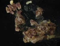 茶树菇炒肉 家常美味小炒茶树菇炒肉具体做法4